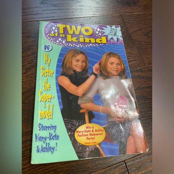 3 Used Paperback Two Of a Kind Book Starring Mary-Kate & Ashley Olsen - Picture 5 of 16
